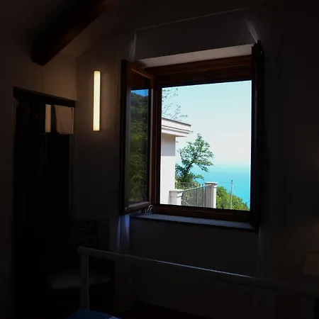 Apartment Sparse 7