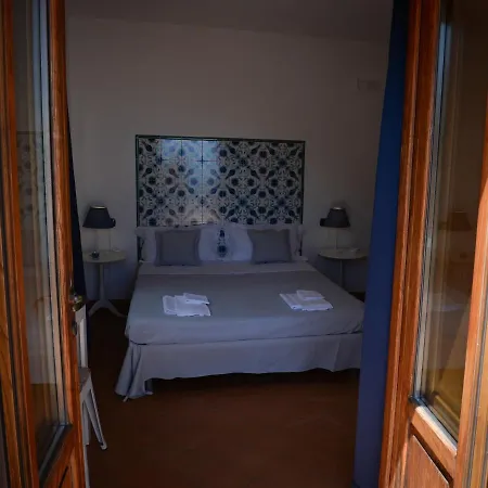 Apartment Sparse 7 *